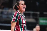 Jugadora de voleibol de Fluminense sorprende al disputar partido embarazada