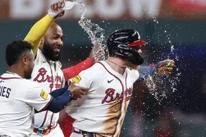 Alex Verdugo, pelotero mexicano, impulsa victoria de los Bravos de Atlanta