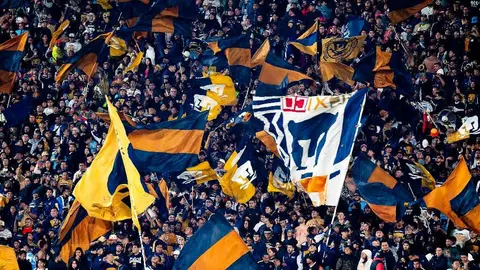 Aficionados de Pumas y América protagonizan violencia en el Clásico Capitalino