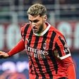 Aficionados piden al Milan titularidad de Santiago Giménez ante el Empoli