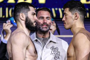 Dmitry Bivol vs Artur Beterbiev EN VIVO la Pelea del Siglo
