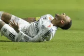Neymar Jr. vuelve a lesionarse en su regreso a la titularidad con Santos de Brasil