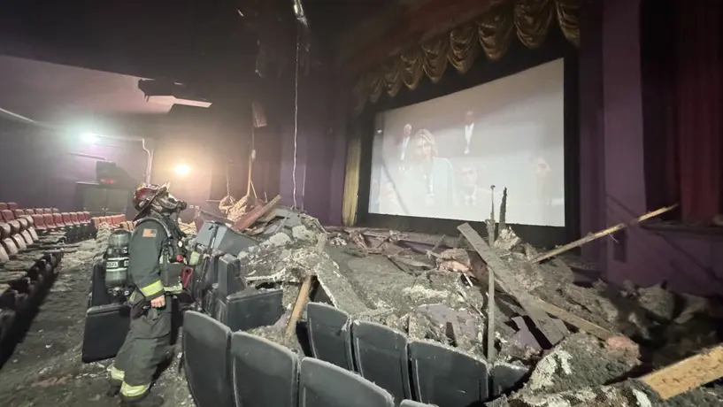 El techo de un cine en EU se derrumba durante proyección de Capitán América