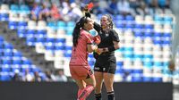 Gaby Machuca sale entre lágrimas durante la aplastante victoria de Cruz Azul a Puebla