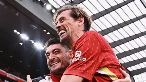 Liverpool Legends derrotan a Chelsea Legends en juego amistoso