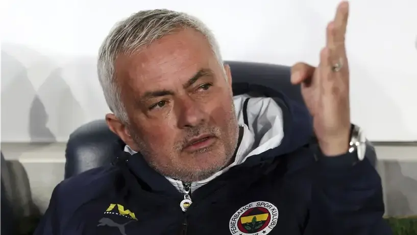 José Mourinho, entrenador del Fenerbahçe, podría llegar a la selección de Portugal para el Mundial 2026