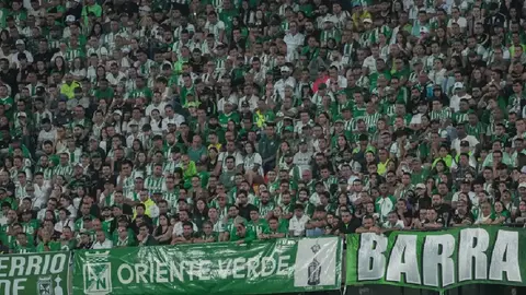 Aficionados de Atlético Nacional y Jaguares protagonizan pelea con machetes y piedras