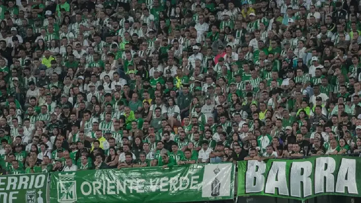 Aficionados de Atlético Nacional y Jaguares protagonizan pelea con machetes y piedras