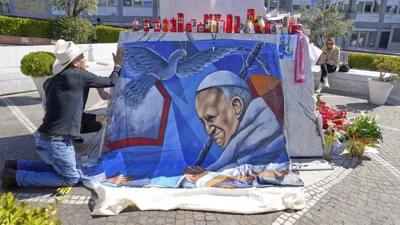 Papa Francisco con una “mejora gradual y leve” hoy 9 de marzo, según el Vaticano