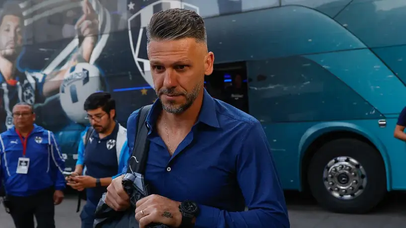 Martín Demichelis quiere seguir en Rayados; pide disculpas tras fracaso