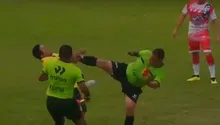 Árbitro se defiende de agresión con patada al estilo ‘karateca’ en el futbol peruano