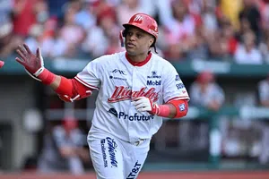 Diablos Rojos derrotaron 11-7 a Piratas de Campeche y barren su serie