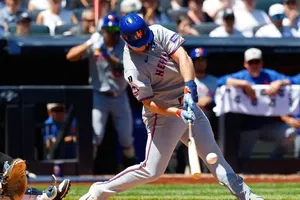 Pete Alonso, pelotero de los Mets, se responsabiliza por la derrota ante Yankees