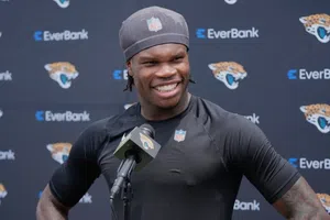 NFL: Travis hunter trabajará jugadas defensivas con los Jacksonville Jaguars