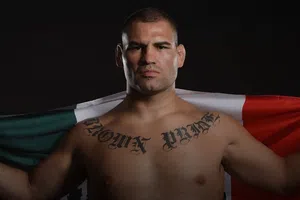 Caín Velásquez, ex campeón de UFC, es sentenciado a 5 años de prisión por intento de asesinato
