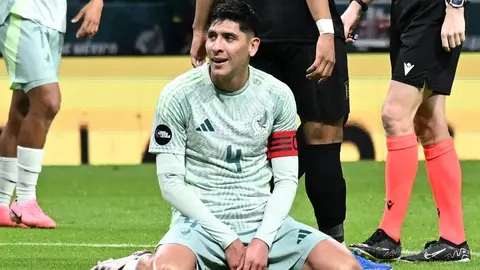 Edson Álvarez manda al 'Chicharito' al último lugar entre lo mejores jugadores del Tri