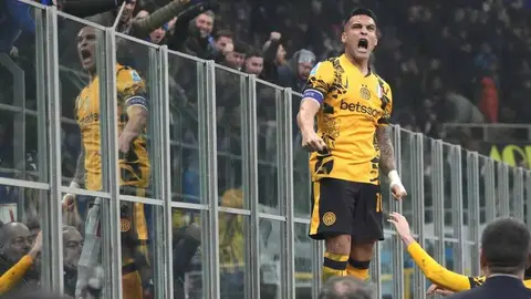 Inter de Milán logra sufrida victoria ante el Genoa de Johan Vásquez