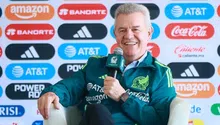 Javier Aguirre sobre el nivel de Santiago Giménez y Raúl Jiménez: “Bendito problema”