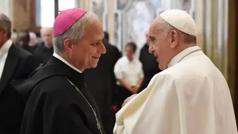 El papa León XIV recuerda con emoción al fallecido pontífice Francisco