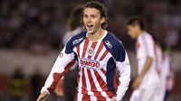 Chivas dedica emotivas palabras tras retiro de Omar Arellano