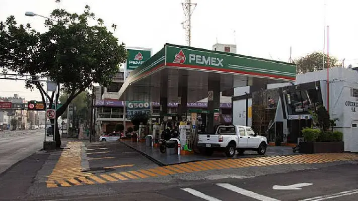 ¡No más gasolinazos! Litro de gasolina no costará más de $24.00 pesos por los próximos seis meses
