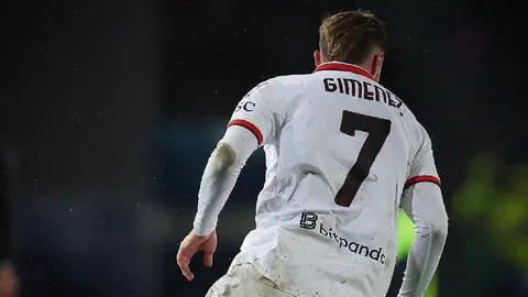 Gol de Santiago Giménez provoca tremenda reacción de narradores en Italia