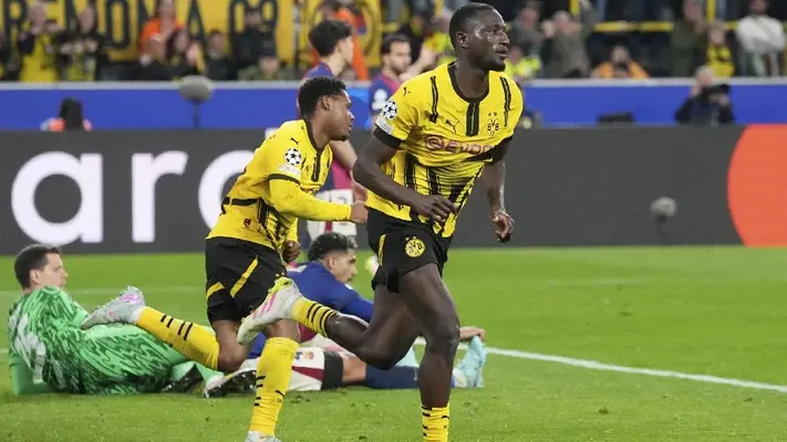 Dortmund golea al Barça con triplete de Guirassy, pero quedan eliminados de Champions League