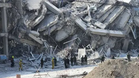 VIDEO: Terremoto magnitud 7.7 en Myanmar y Tailandia deja decenas de muertos y edificios derrumbados
