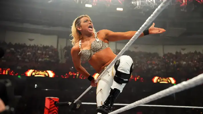 ¡Escalofriante! Zoey Stark sufrió una dolorosa lesión en Monday Night RAW