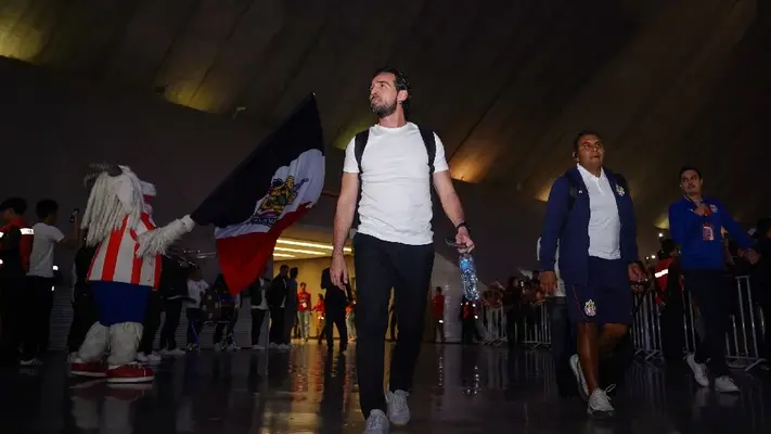 Chivas ha sido dirigido por cinco entrenadores diferentes en el presente torneo