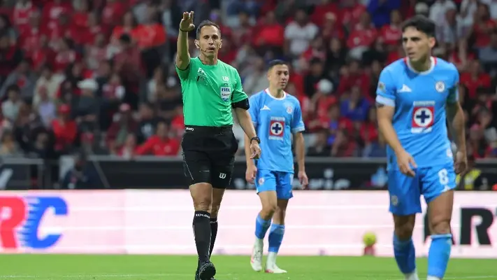 Cruz Azul vs América: Luis Enrique Santander pitará Clásico Joven en la Ida de Semifinales