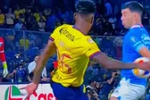 ¿Era penal para el América? ‘Cantante’ Guerrero aclara la polémica mano de Lira
