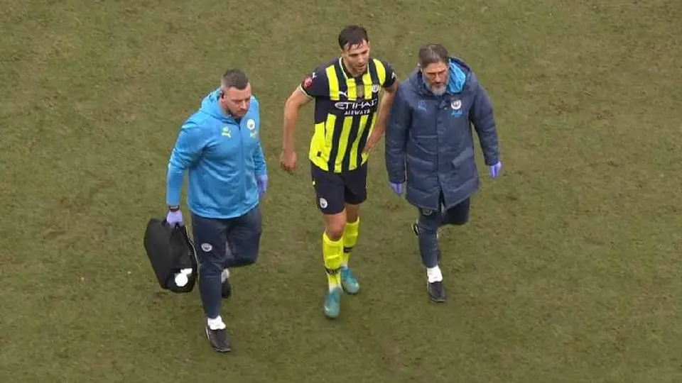 ¡Debut de pesadilla! Nico González sale lesionado en su primer juego con Manchester City