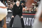 Gregg Popovich, coach de San Antonio Spurs, sale del hospital tras sufrir derrame cerebral