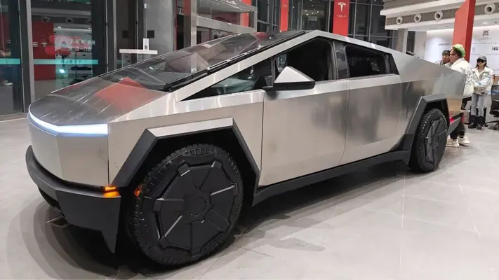 Tesla está retirando del mercado 46 mil vehículos Cybertruck debido a un riesgo de seguridad