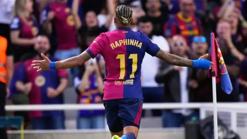 Raphinha manda mensaje tras ganar LaLiga: "Iremos con todo por la Champions el año que viene"