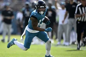 Jaguars mandan a Christian Kirk en intercambio a los Houston Texans