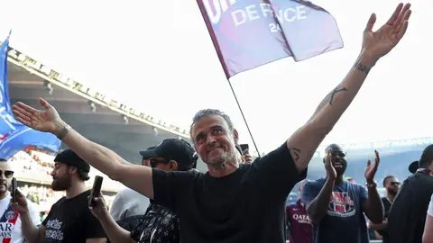 Luis Enrique hace historia con el PSG al llevarlos por segundo año al hilo a Semis de Champions League