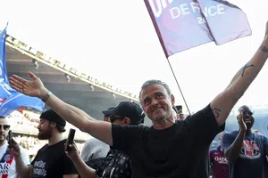 Luis Enrique hace historia con el PSG al llevarlos por segundo año al hilo a Semis de Champions League