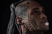 Muere Gattoo Moreno, famoso tatuador mexicano, a los 26 años