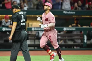 Los Diablos Rojos del México protagonizaron un regreso impactante para vencer 12-7 a Piratas