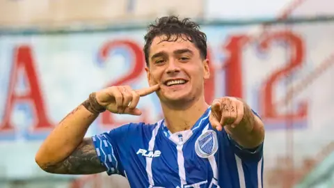 ¿Quiénes son los cuatro futbolistas mexicanos que militan en el futbol argentino?