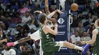Sin Giannis Antetokounmpo, Bucks derrotan a Pelicans y mejoran su posición en la Conferencia Este