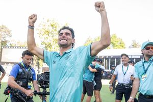 DeChambeau impresiona con drives de 400 yardas, pero Niemann se lleva la victoria en México