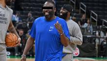 Darrell Armstrong, asistente de Mavs, arrestado por presunta agresión con arma