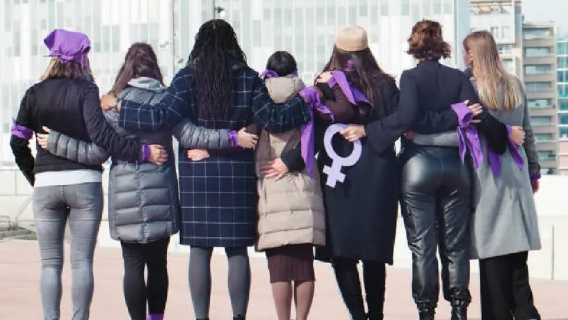 ¿Por qué no debes felicitar a las mujeres el 8 de marzo? Aquí te lo explicamos