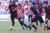 Chivas rescata empate en amistoso ante Xolos