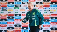 Javier Aguirre visita el Olímpico Universitario para el Cruz Azul vs Seattle