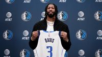Anthony Davis es consciente del enojo de los aficionados de los Mavs tras la salida de Doncic