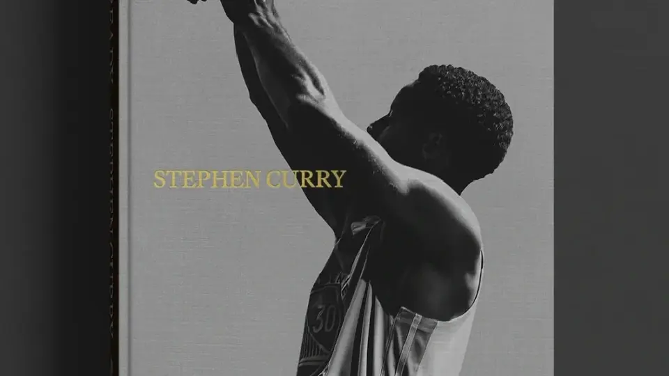 Stephen Curry firma contrato para sacar tres libros; el primero sale en el mes de septiembre